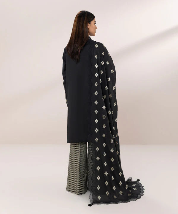 3 Piece | Black Lawn Embroidered Suit
