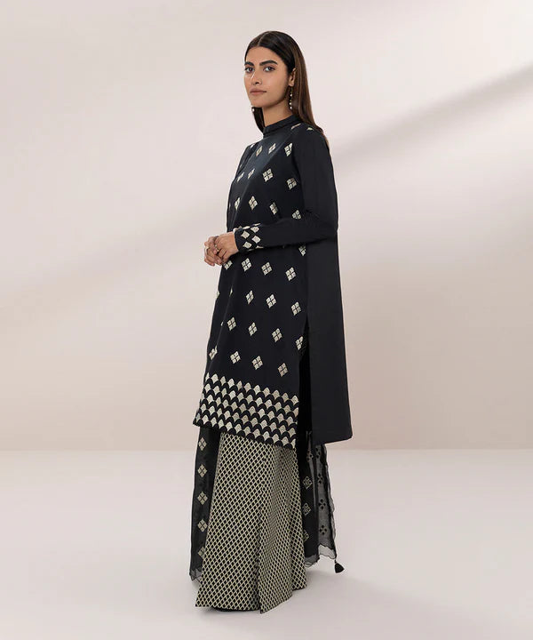 3 Piece | Black Lawn Embroidered Suit