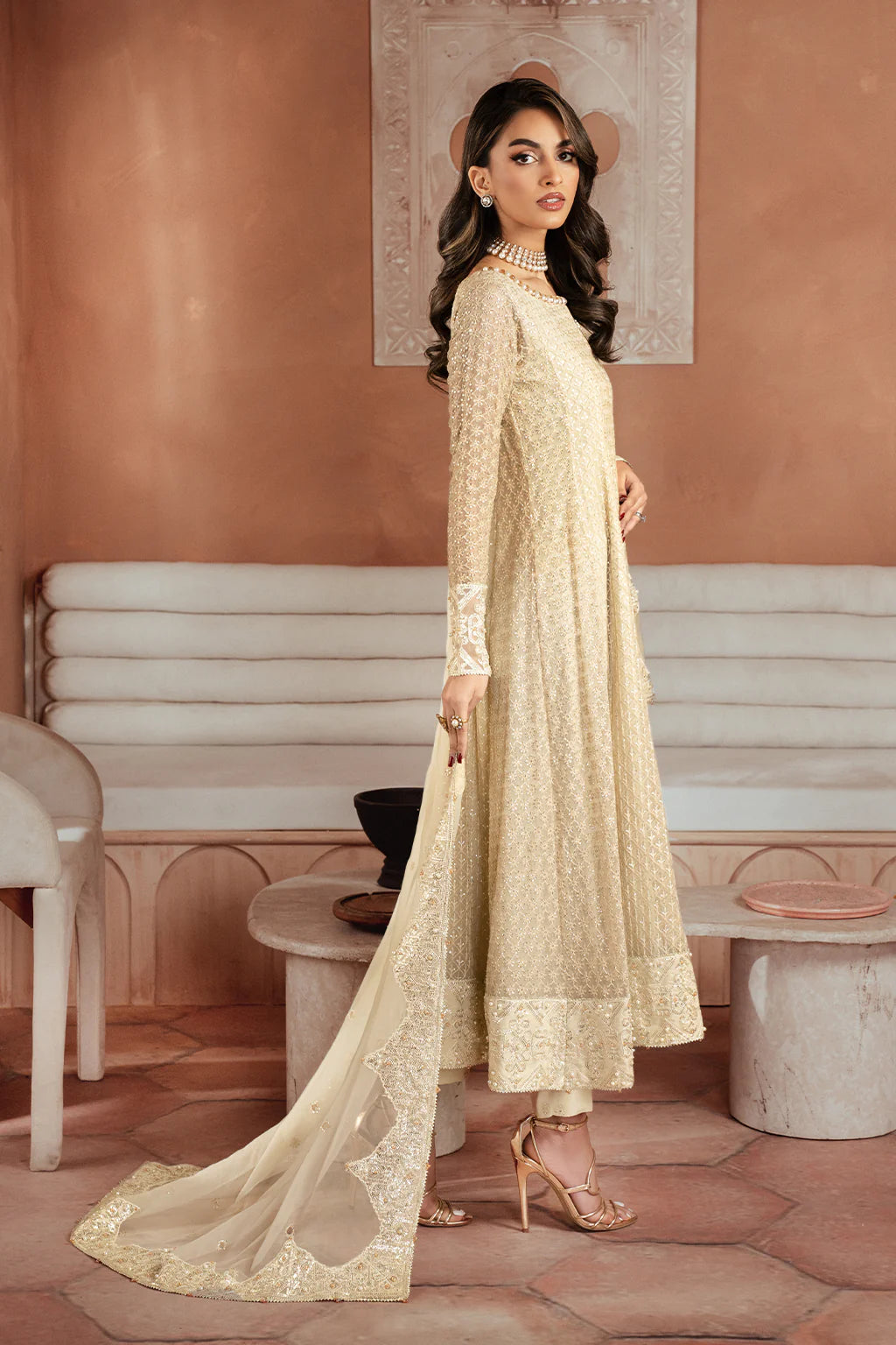 Iznik | Off White Chiffon Embroidered Pishwas