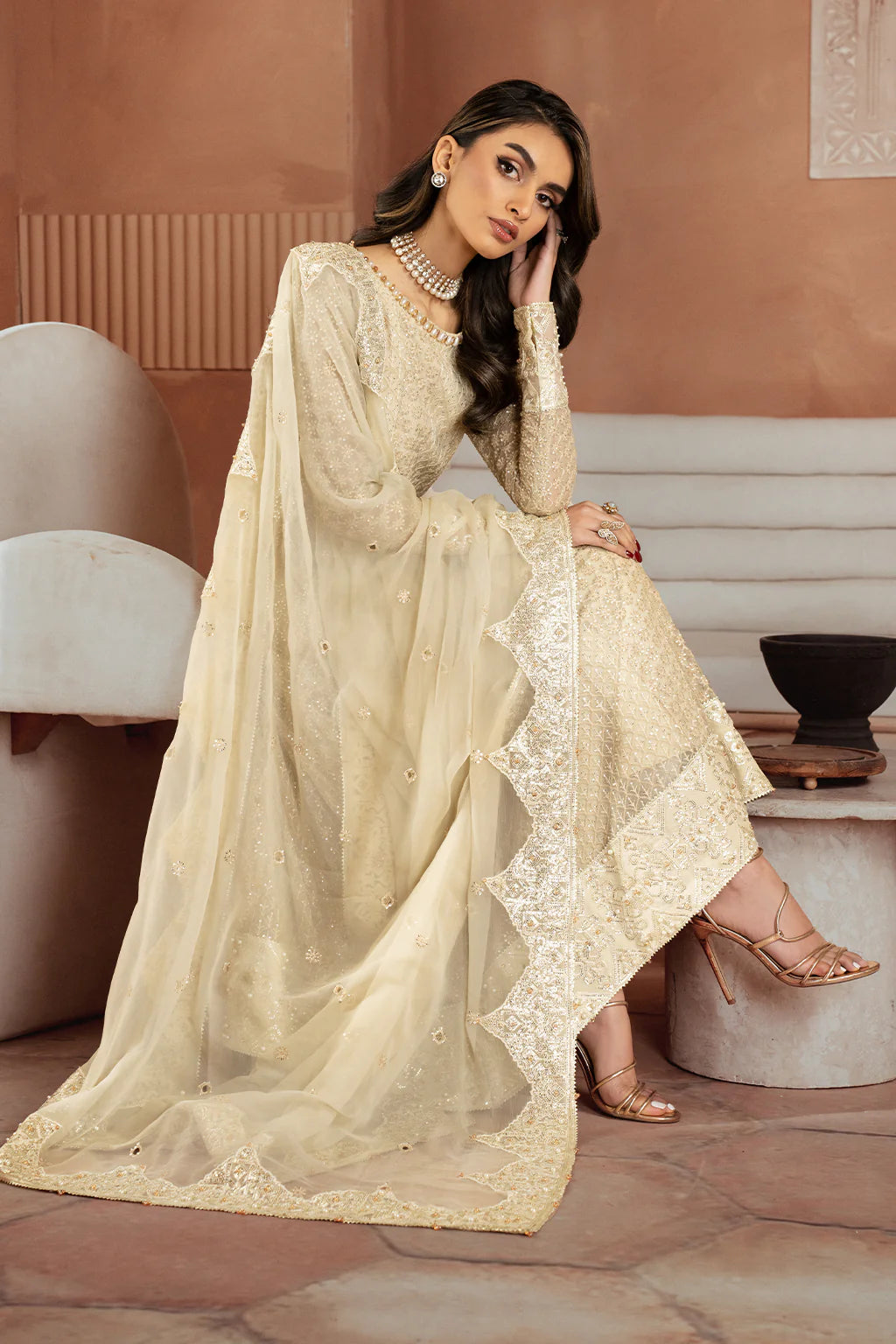 Iznik | Off White Chiffon Embroidered Pishwas