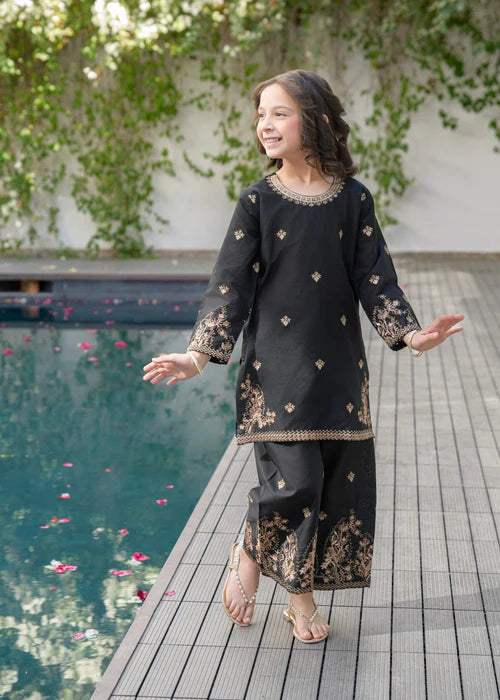 Arin | Girls Black Embroidered Kurta Set