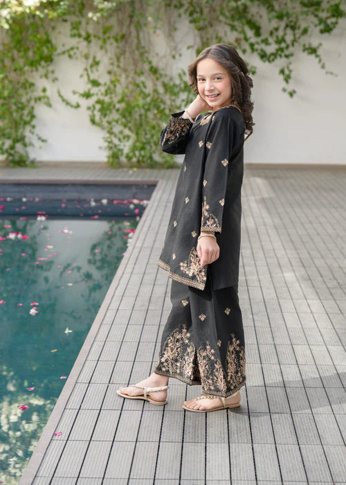 Arin | Girls Black Embroidered Kurta Set