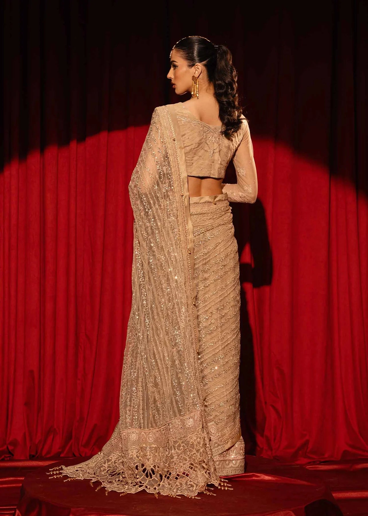 Zar-E-Sahar | Ivory Gold Embroidered Handmade Net Saree