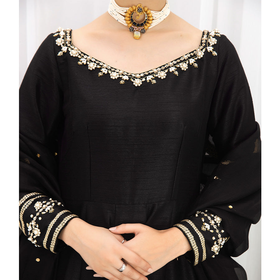 PARIZA | Black Embellished Silk Kalidar Pishwas