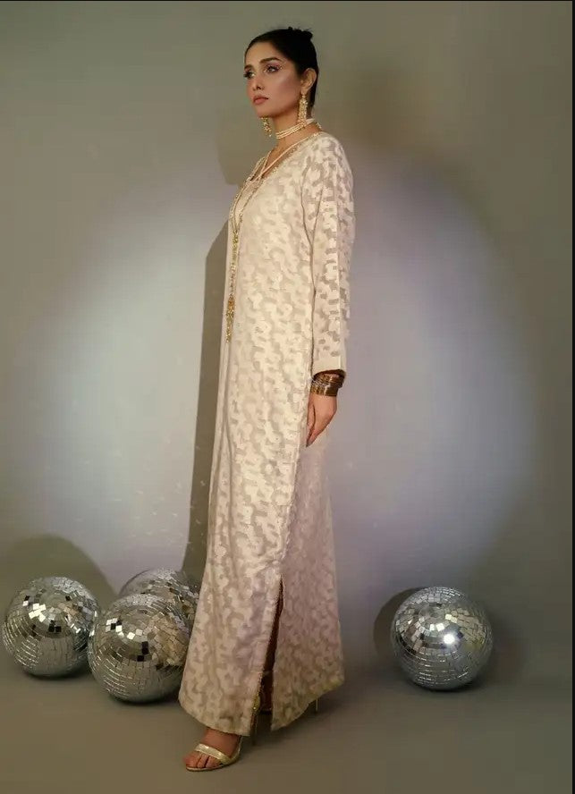 Minutiae | Off White Embroidered Jacquard Net Kaftan