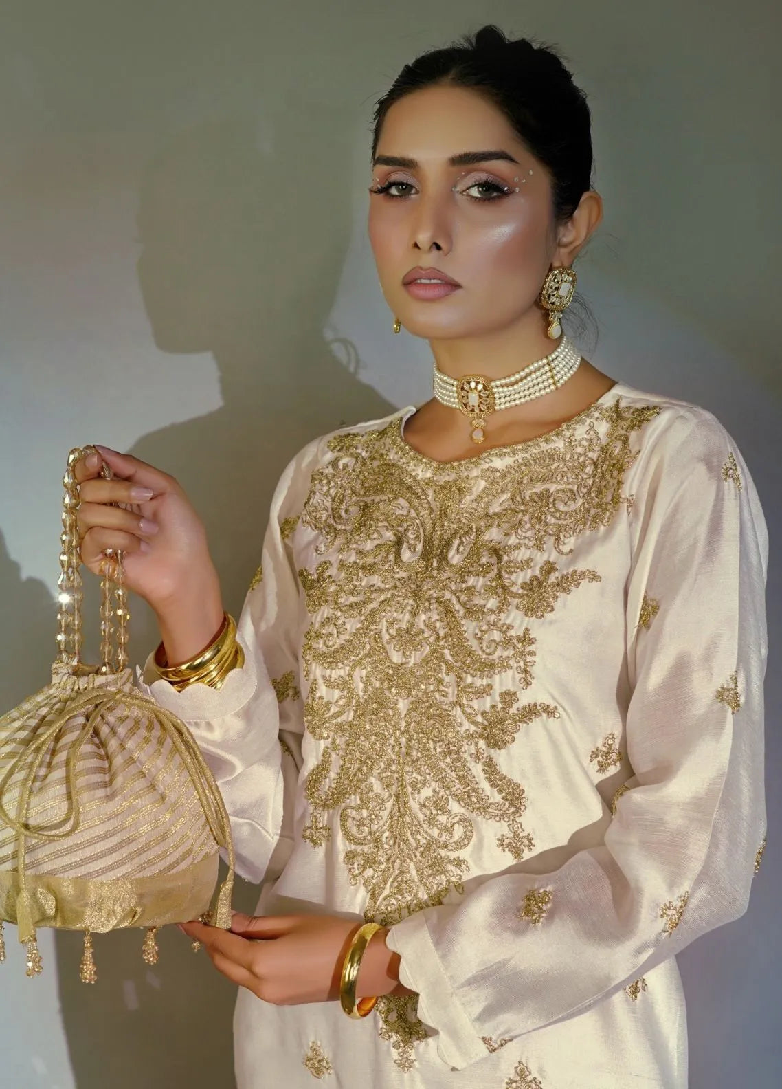 Minutiae | Off White Silk Embroidered Kaftan