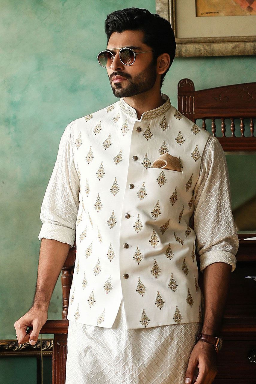 Luxury White Embroidered Chiffon Kurta Pajama Set