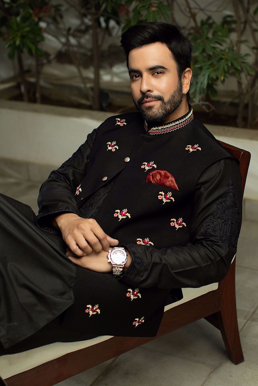 Luxury Black Cotton Silk Embroidered Kurta Pajama Set