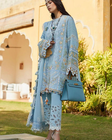 ÉLAN | Summer Lawn in Ice Blue