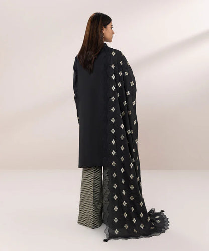 3 Piece | Black Lawn Embroidered Suit