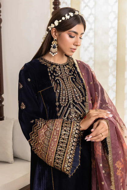 BAROQUE | Embroidered Pure Velvet Sharara