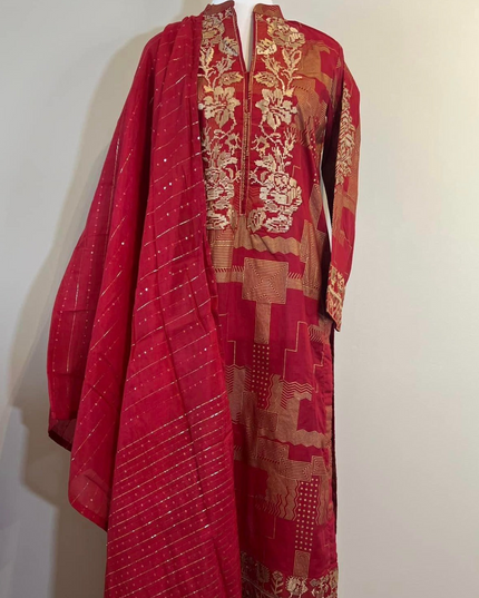 2 Piece | Nishat Linen Gold Printed Embroidered Suit