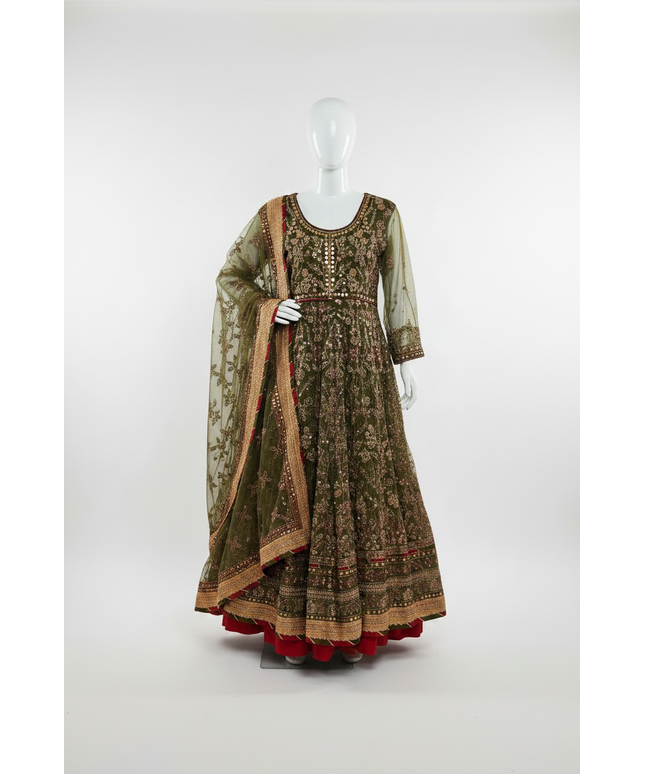 Traditional Indian outfit on a mannequin against a white background