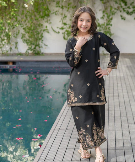 Arin | Girls Black Embroidered Kurta Set
