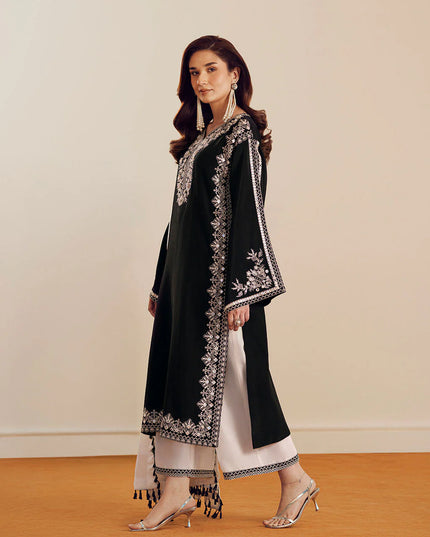 Dania | Black and White Embroidered Suit