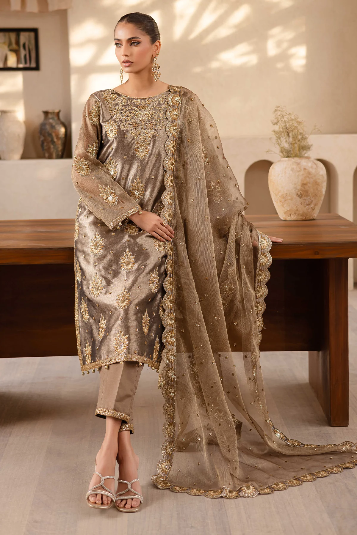 Raveen | Embroidered Zari Mesoury Embellished Suit