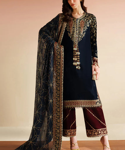 Jiyaan | Pure Velvet Embroidered Suit