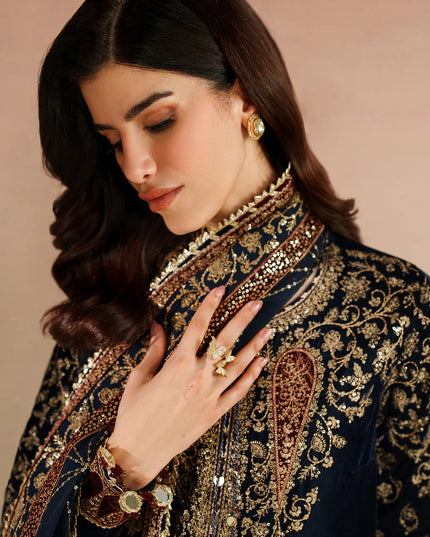 Jiyaan | Pure Velvet Embroidered Suit