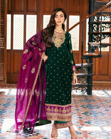 Esha | Emerald Green Velvet Hand Embroidered Suit