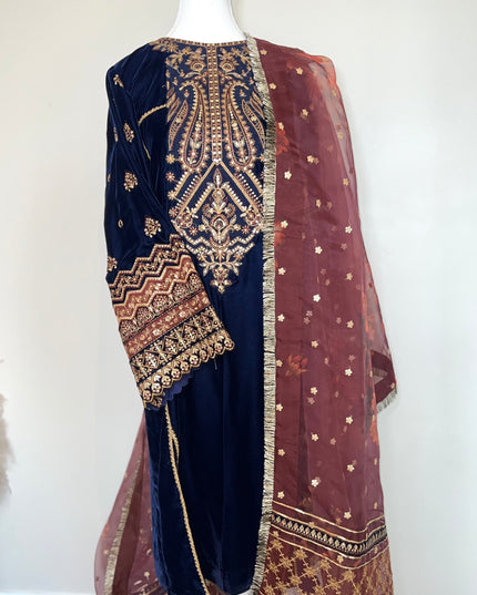 BAROQUE | Embroidered Pure Velvet Sharara