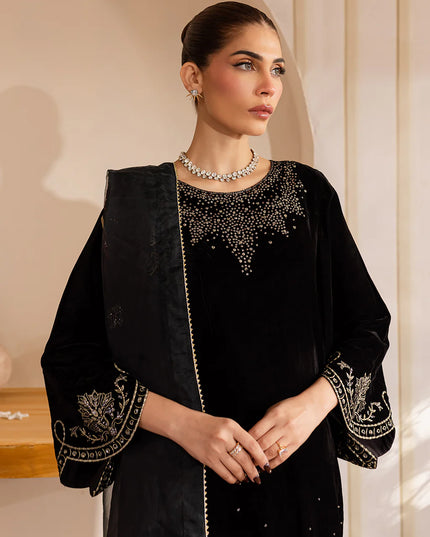 Kaavi | Black Velvet Embroidered Sequined Suit