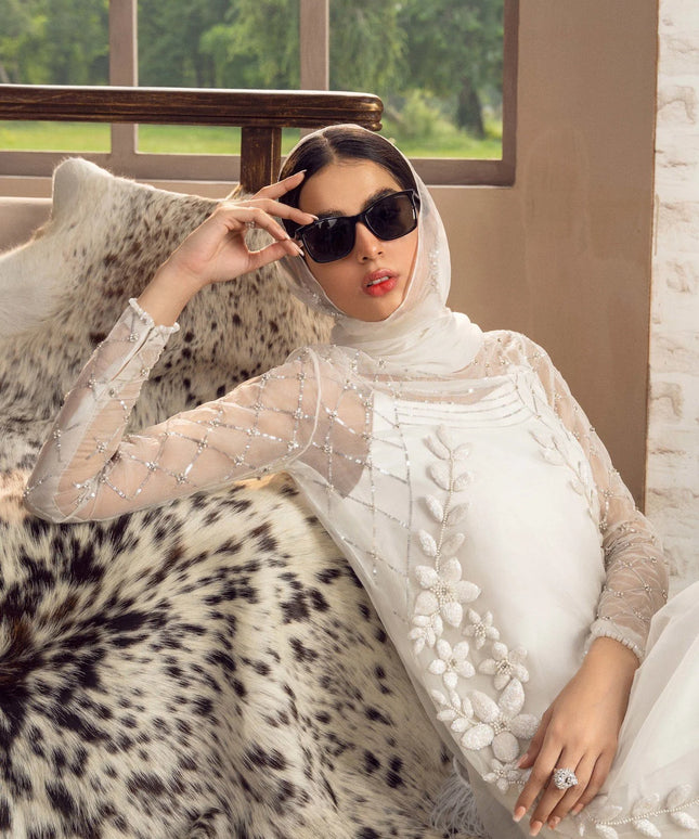 ODETTE | Pearl White Embellished Suit