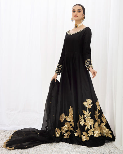 PARIZA | Black Embellished Silk Kalidar Pishwas