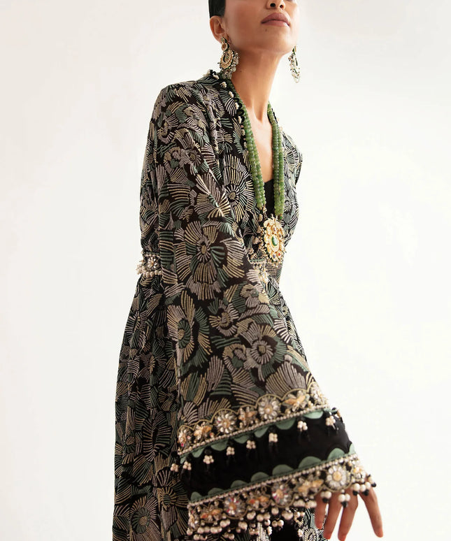ÉLAN | Chiffon Kaftan in Black