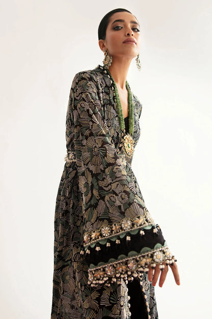 ÉLAN | Chiffon Kaftan in Black