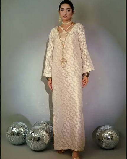 Minutiae | Off White Embroidered Jacquard Net Kaftan