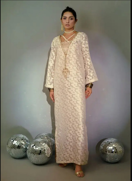 Minutiae | Off White Embroidered Jacquard Net Kaftan